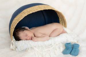 Julie RENAUT - SOUS NOS YEUX